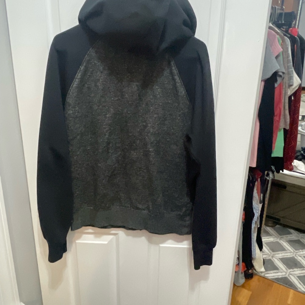 Billabong Gray and Black Lightweight Jacket - Picture 5 of 15